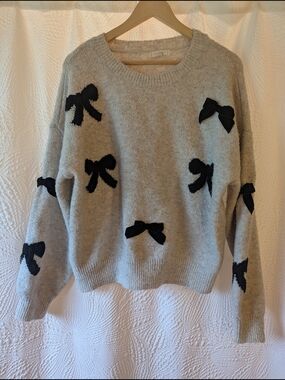 MINE Brand Cozy Gray Bow Accent Sweater - Women